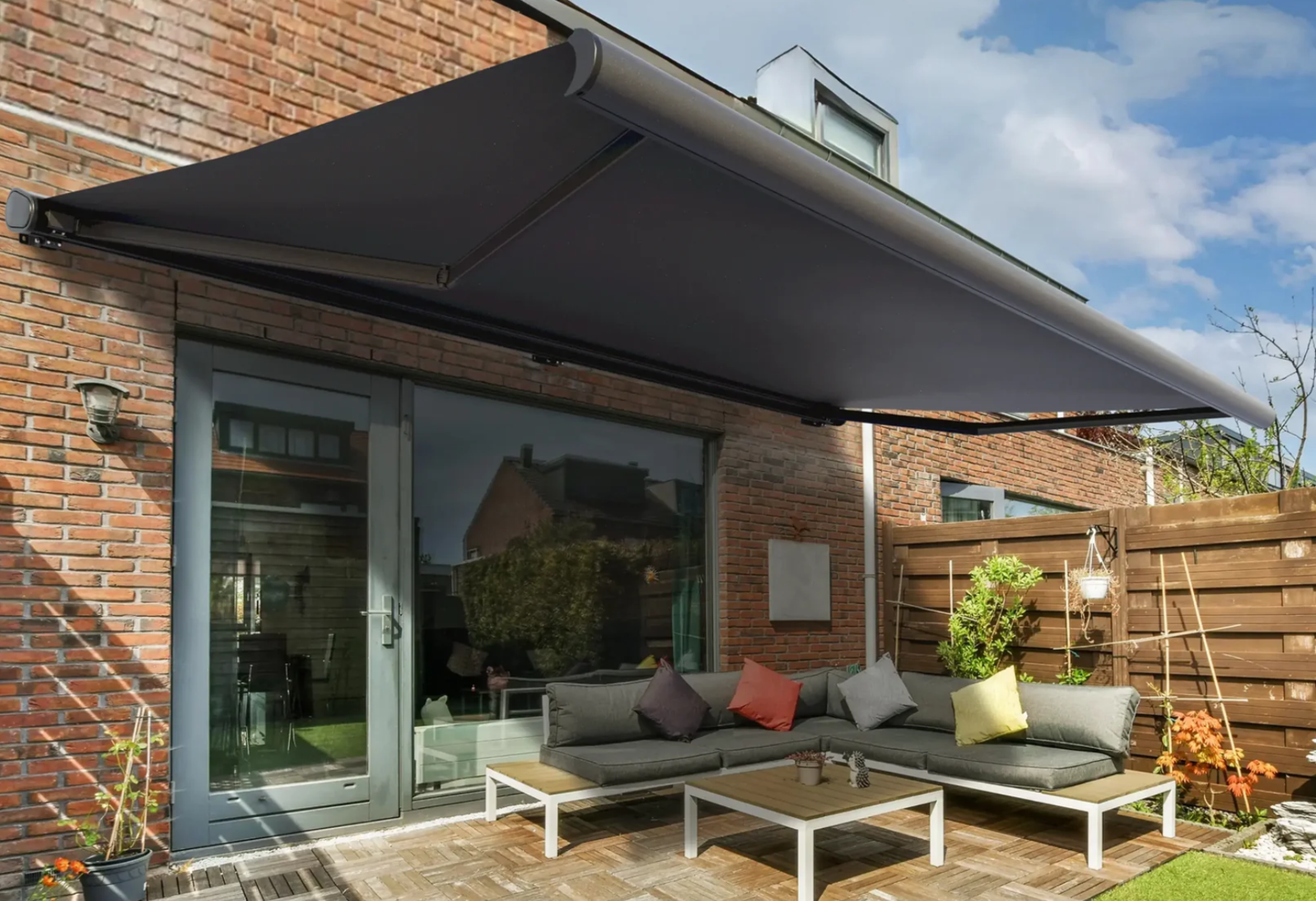 Electric Retractable Awning